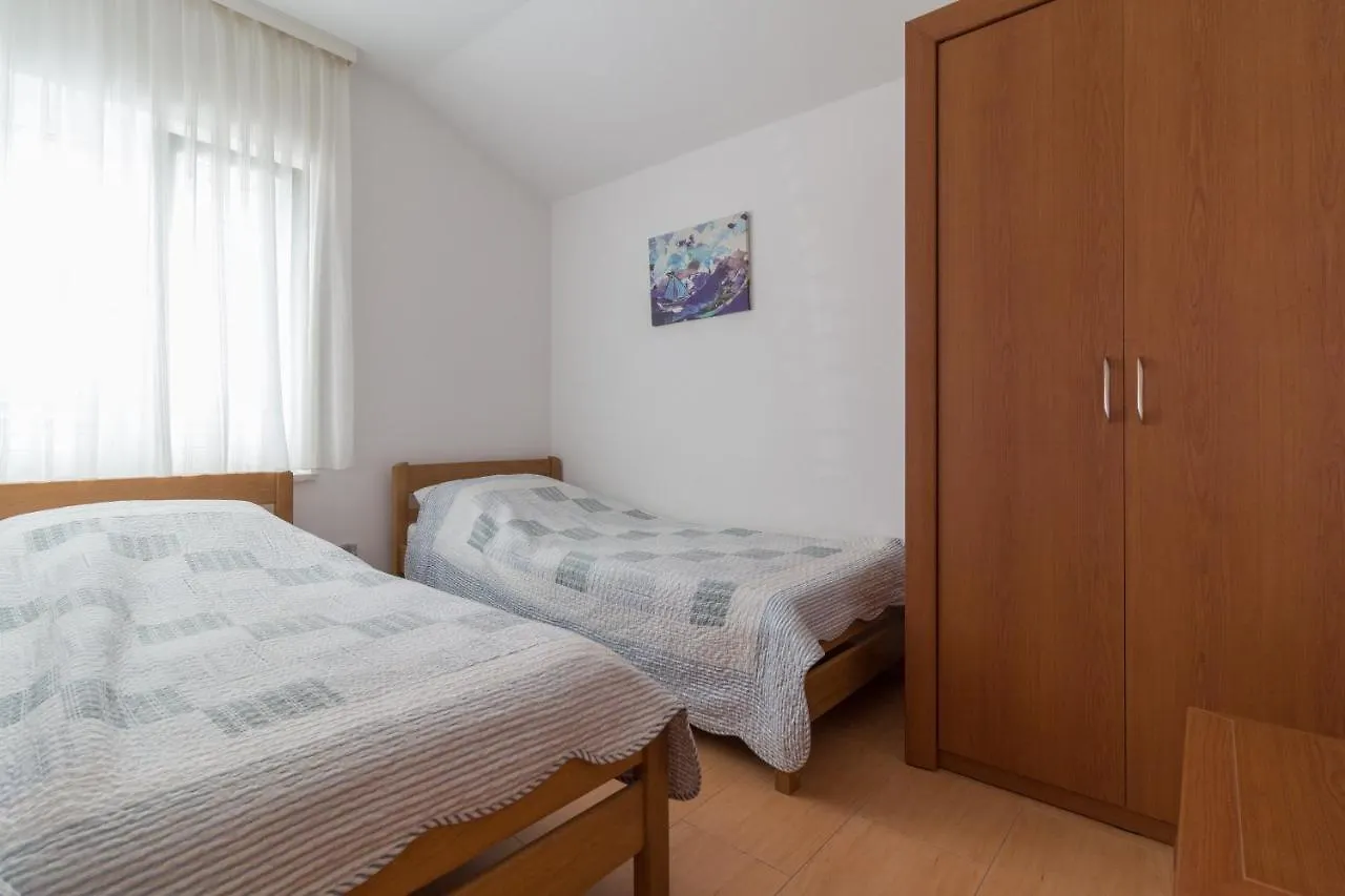 Kristi Apartment Complex Near The Sandy Beach - By Ta Leut Agency Privlaka  3*, Privlaka (Zadar) Croácia